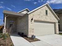 Building Photo - 3905 White Rock Dr