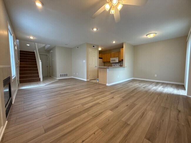 Building Photo - 3 BDRM TOWNHOUSE AVAILABLE JULY OR AUGUST 2026;  Rent $1,825