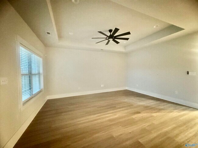 Building Photo - 91333 Monteagle Blvd SE