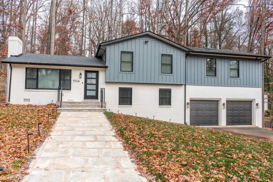 Building Photo - 1704 Inglewood Dr