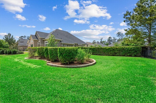 Building Photo - 122 Coral Bells Ct