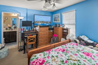Building Photo - Winding Walk townhome will soon be available!