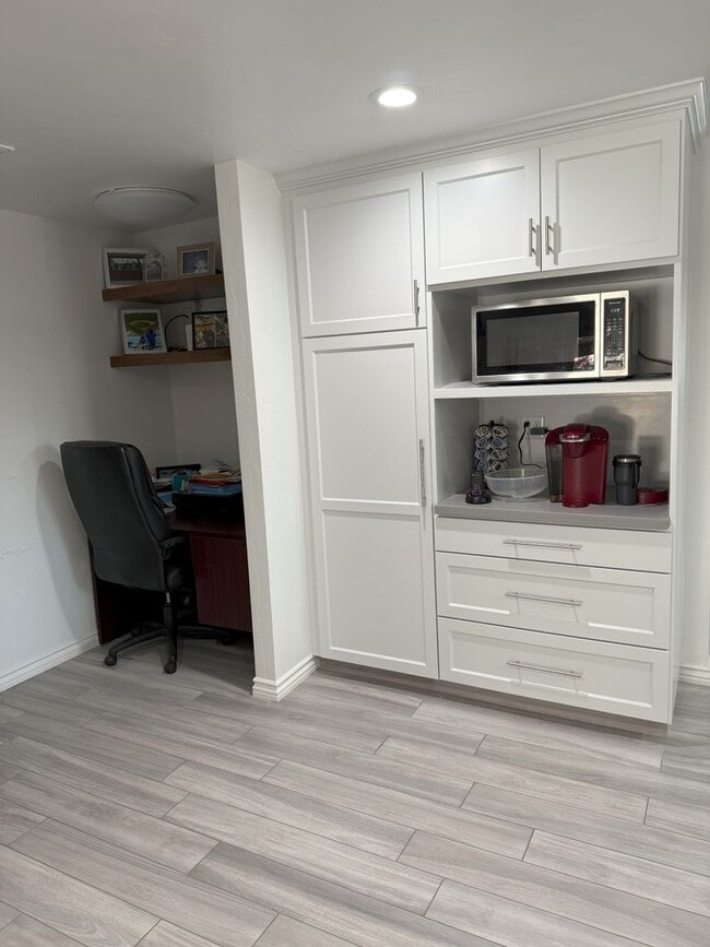 Building Photo - Beautiful Southside Los Banos Rental