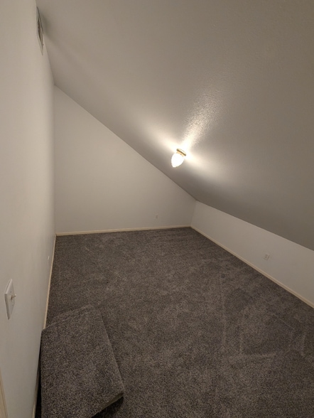 Building Photo - 5 Jefferson St