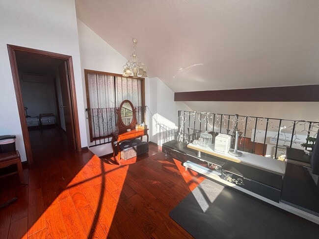 Building Photo - 1055 Alewa Dr