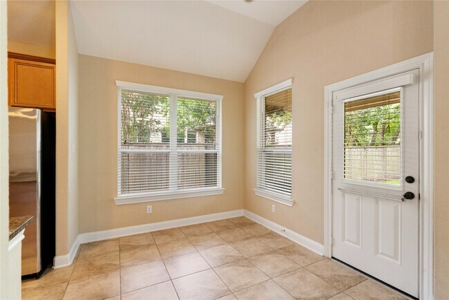 Building Photo - 214 Pinto Point Dr