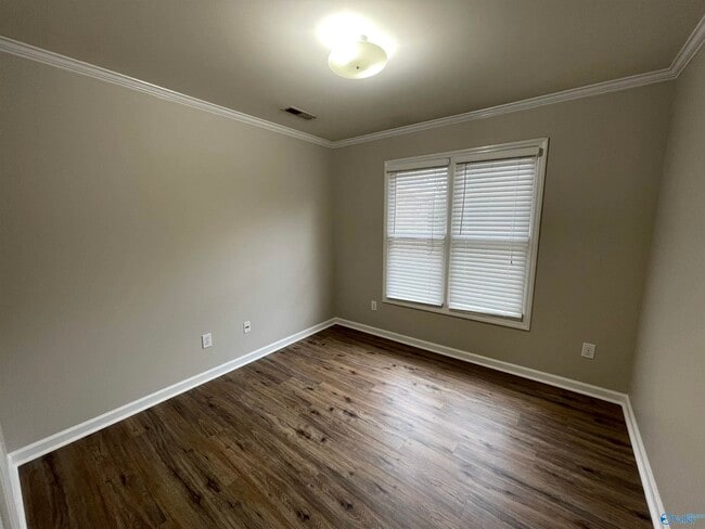 Building Photo - 102 McDermotts Way