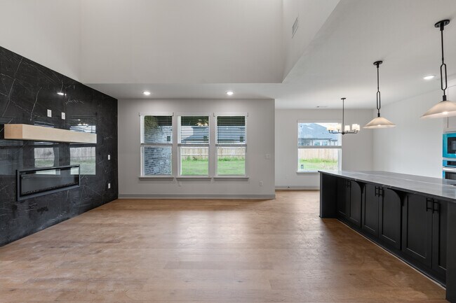 Building Photo - 1081 Whistler St