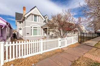 Building Photo - Lovely Victorian duplex for rent 2 bed / 1 bath