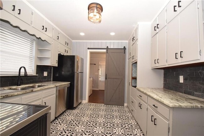 Building Photo - 3116 Jackson St