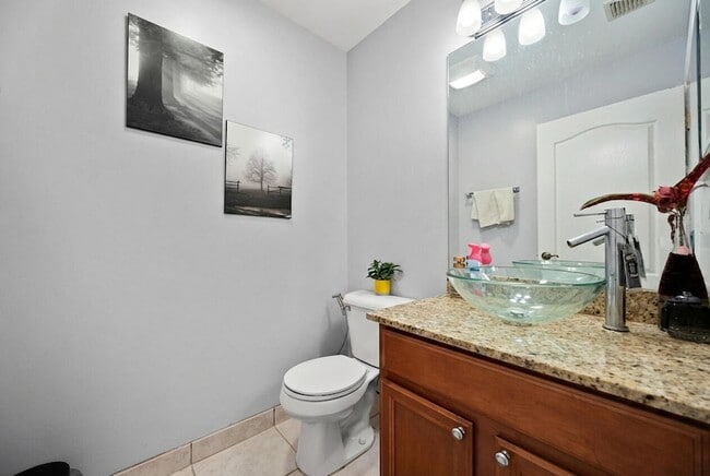 Building Photo - 18051 Rhumba Way