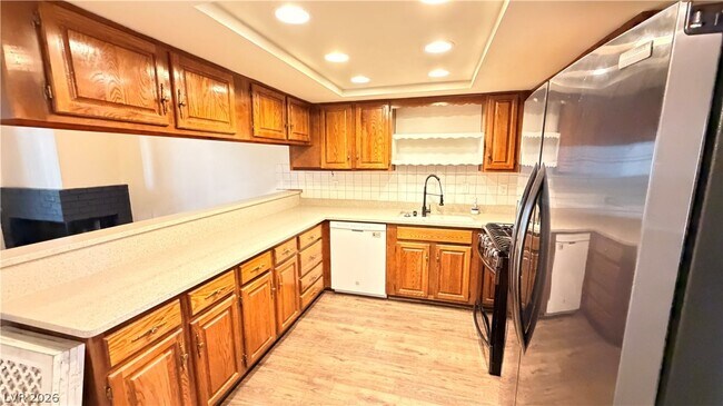 Building Photo - 2783 Carnation Ln