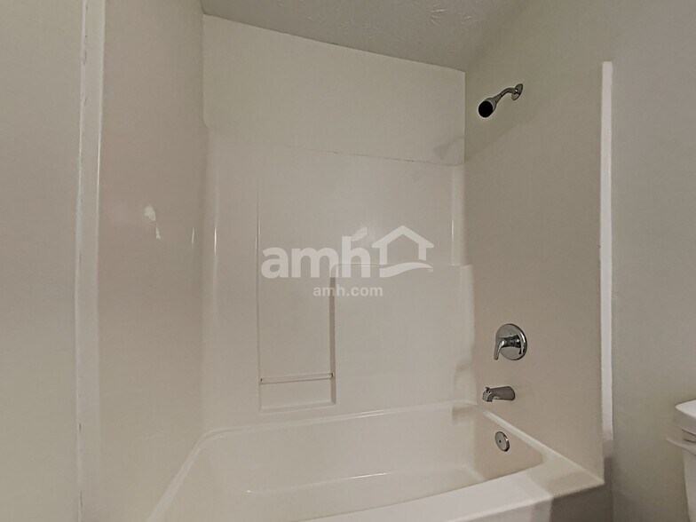 Building Photo - 7125 Ghiradelli Rd