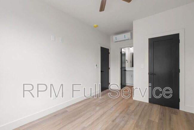 Building Photo - 4021 Clarksville Pike