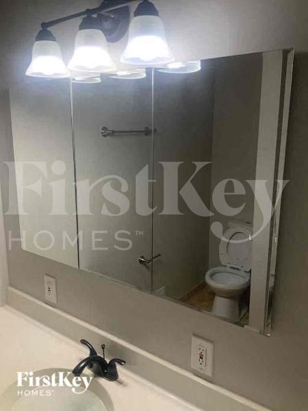 Building Photo - 2876 Fieldstone Dr SE