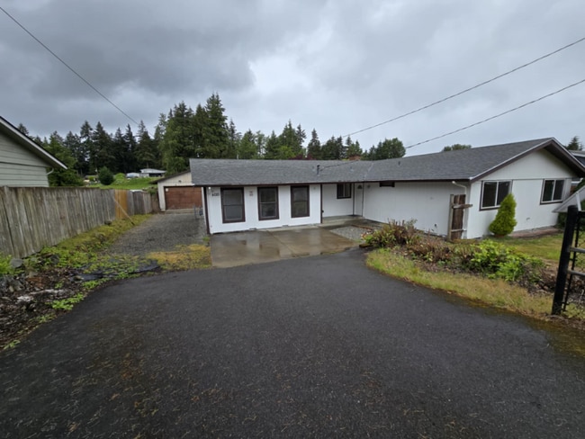 Primary Photo - 4010 9th St SW