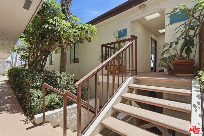 Building Photo - 26666 Seagull Way