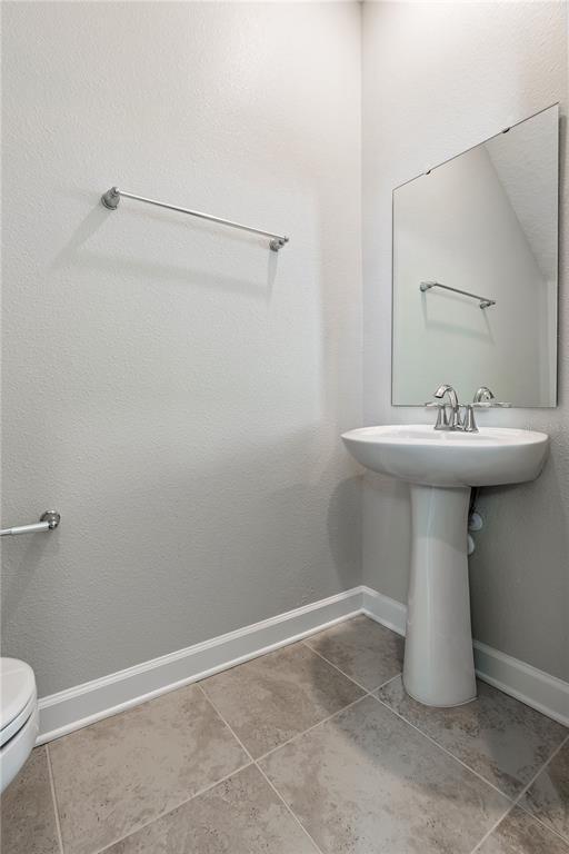 Building Photo - 4410 Seven Canyons Dr