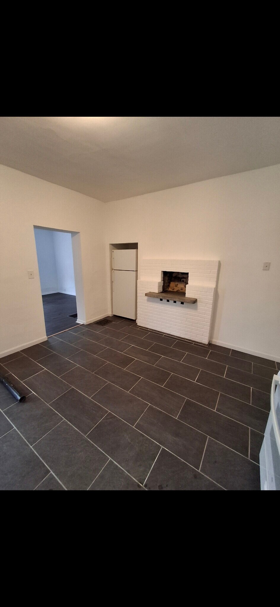 Building Photo - 44 Portsmouth Pl NE