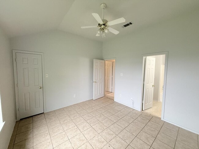 Building Photo - 3708 Gus Dr