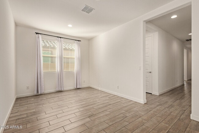 Building Photo - 11207 W Luxton Ln