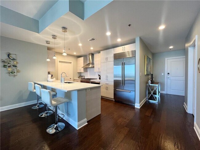 Building Photo - 270 17th St NW