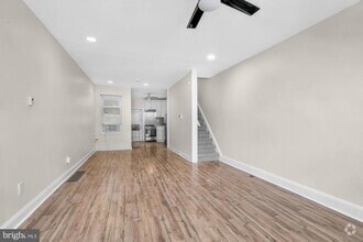Building Photo - 1717 Fernon St