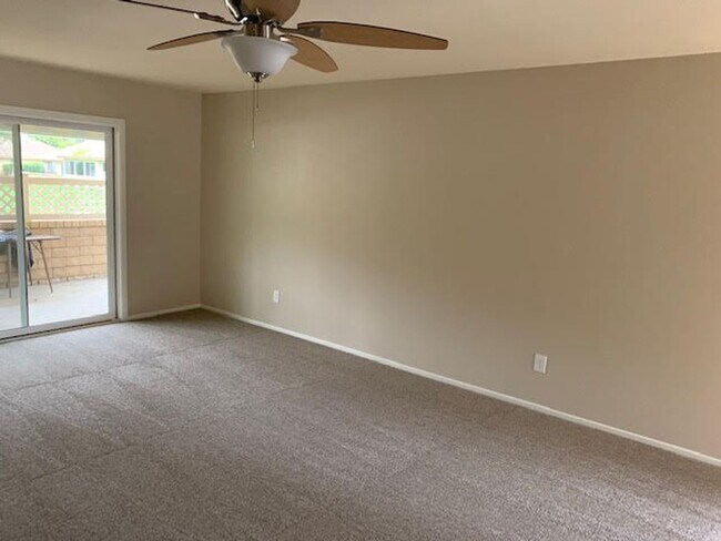 Building Photo - A beautiful Del Mar Home