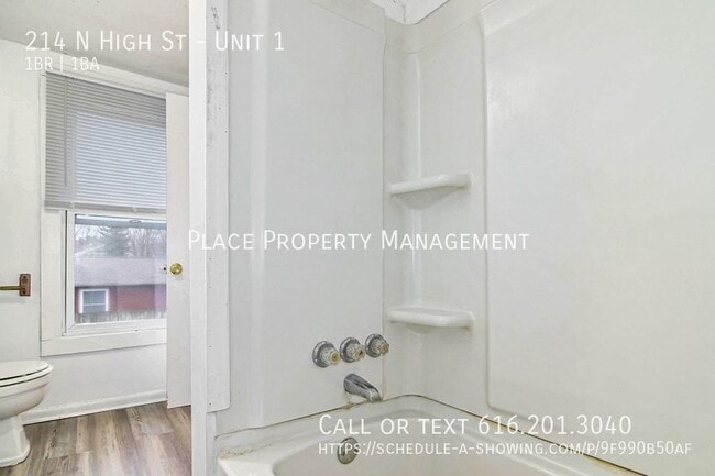 Building Photo - 214 N High St