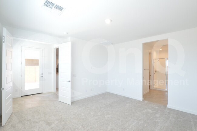 Building Photo - 12617 W Morten Ave