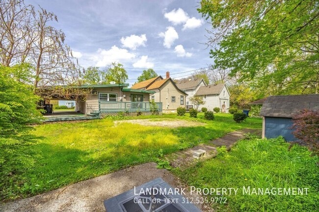 Building Photo - 3619 216th Pl