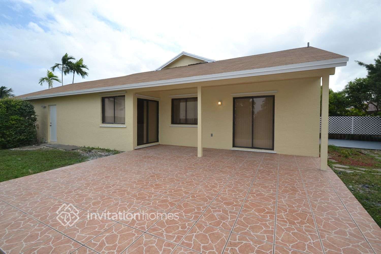 Building Photo - 1140 SW 111th Ave