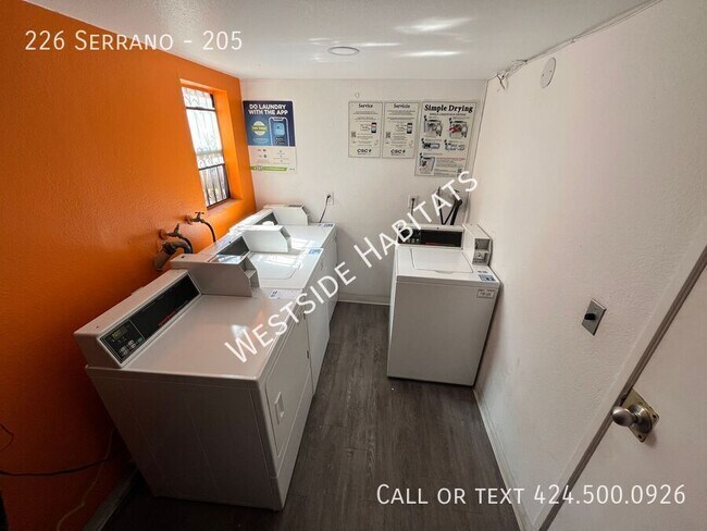 Building Photo - 226 Serrano-205