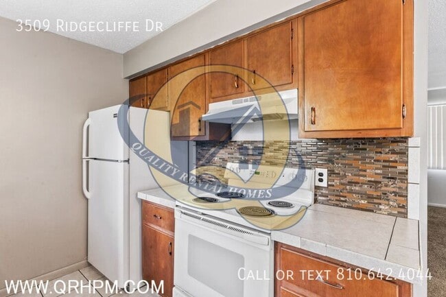 Building Photo - 3509 Ridgecliffe Dr