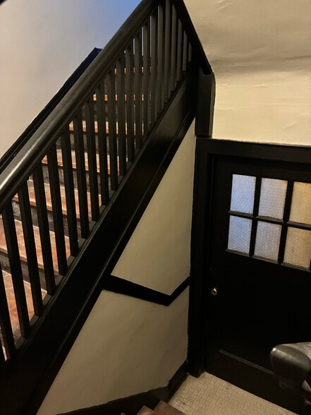 Building Photo - 7712 S Jeffery Blvd