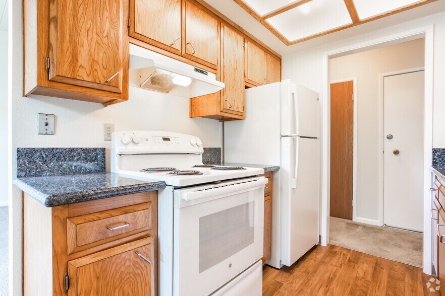 Walnut Hills Apartments 1137 Walpert St Hayward CA 94541 Apartment