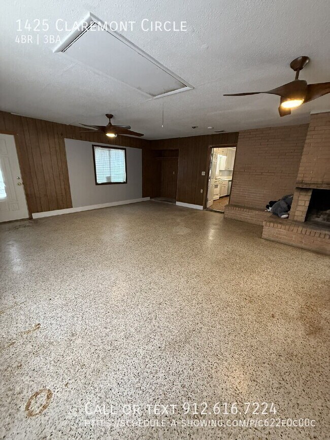 Building Photo - 1425 Claremont Cir