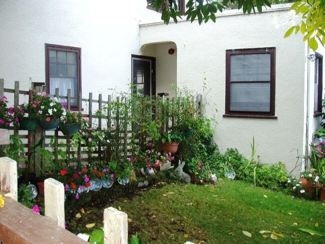 Primary Photo - Turney508