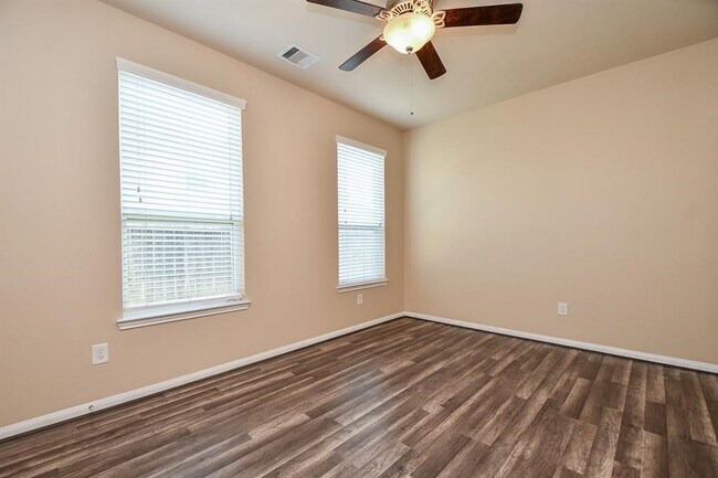 Building Photo - 19311 Vermillion Ct
