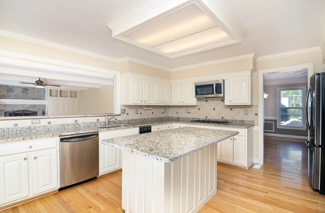 Building Photo - 2617 All Saints Ct