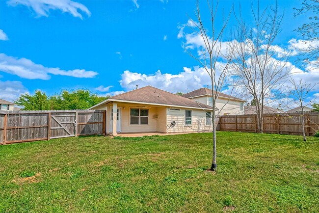 Building Photo - 9006 N Jewel Bend Ln