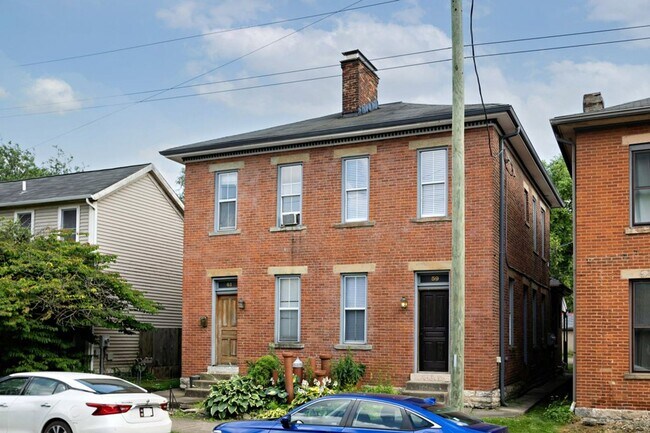 Building Photo - E Lincoln St 59-61 MLR