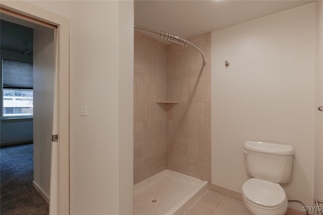 Building Photo - 208 W Water St