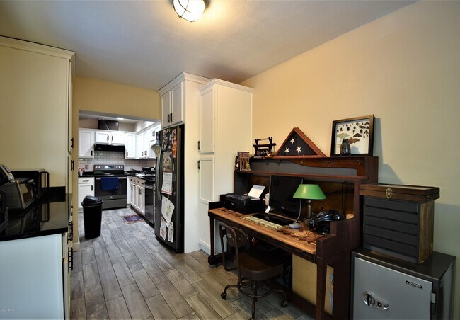 Building Photo - 4641 Blount Ave