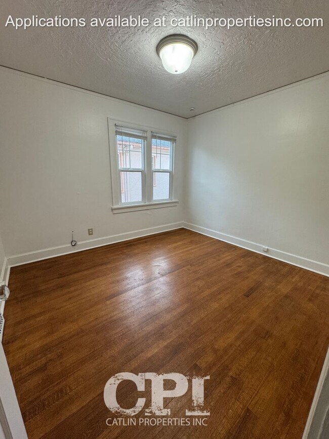 Building Photo - 1529 20th Ave