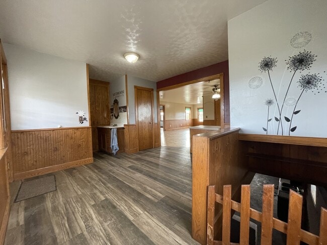 Building Photo - 7094 N 550 E