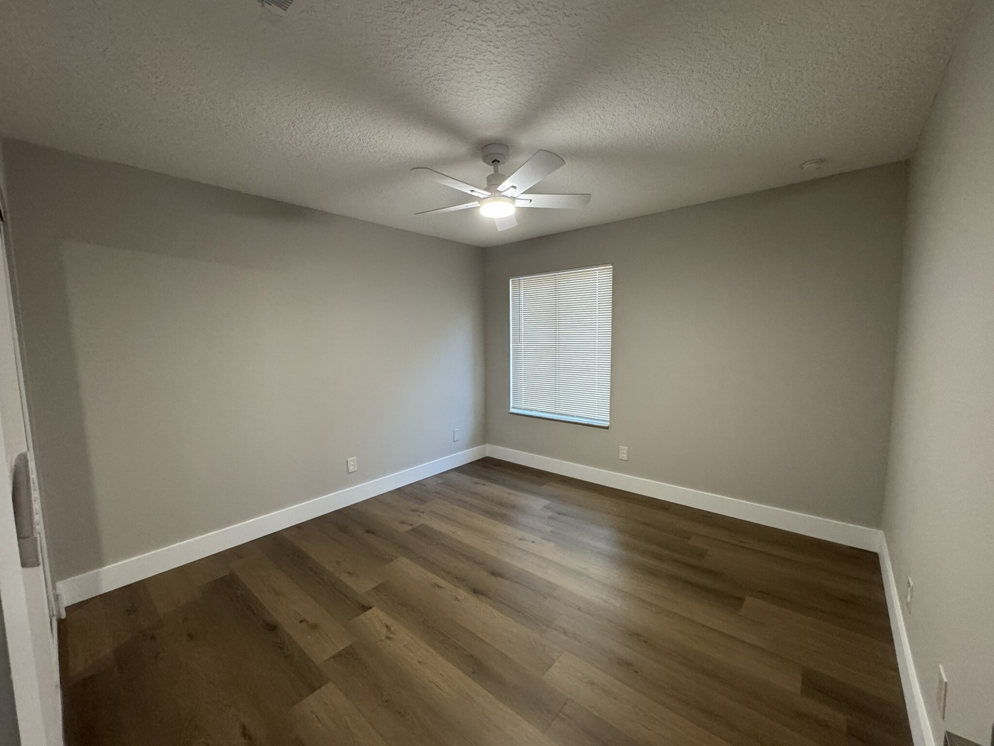 Guest Bedroom - 198 White Fawn Dr