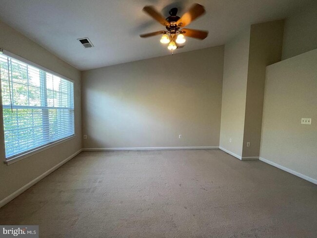 Building Photo - 107 Hemlock Dr
