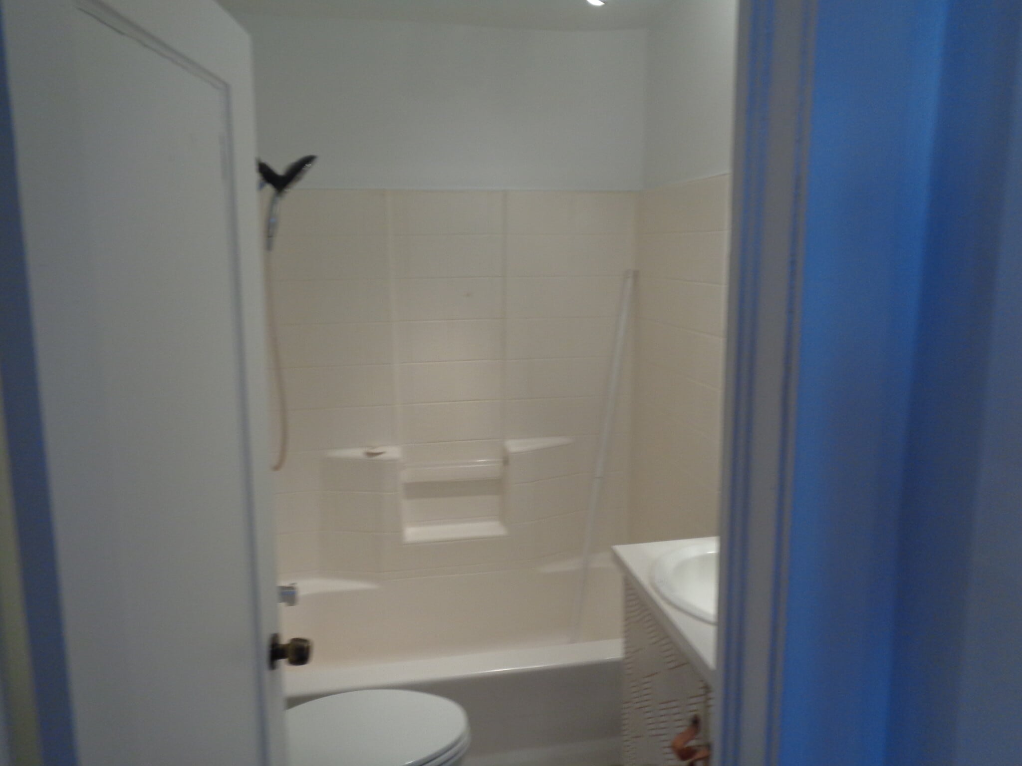 Building Photo - 403 E Emerson Ave