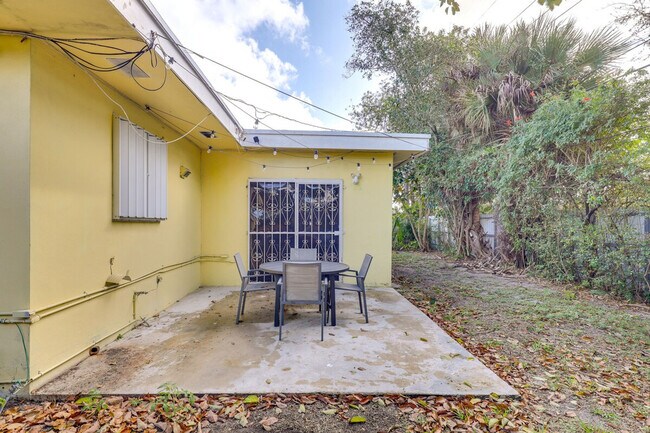 Building Photo - 3960 NW 189th Terrace